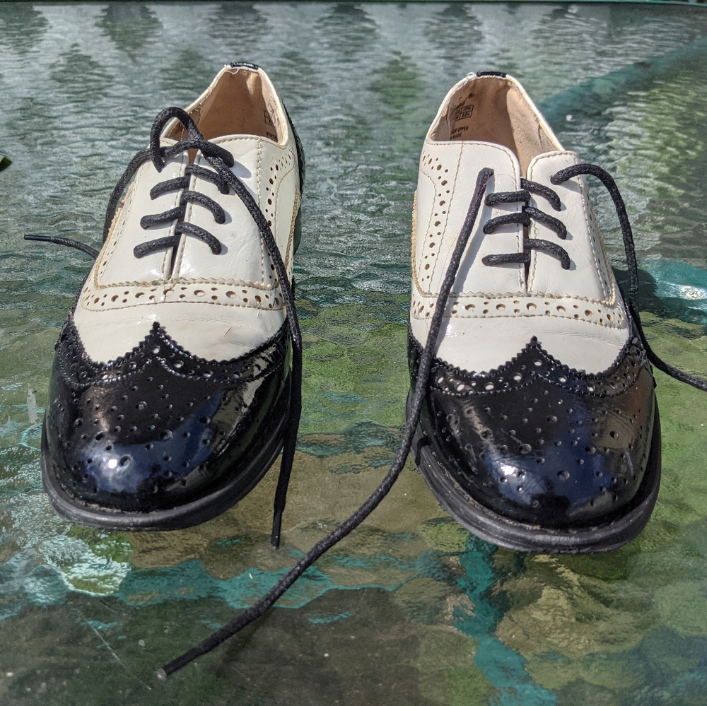 Wanted brand Glossy patent leather dancing shoes - Picture 2 of 8
